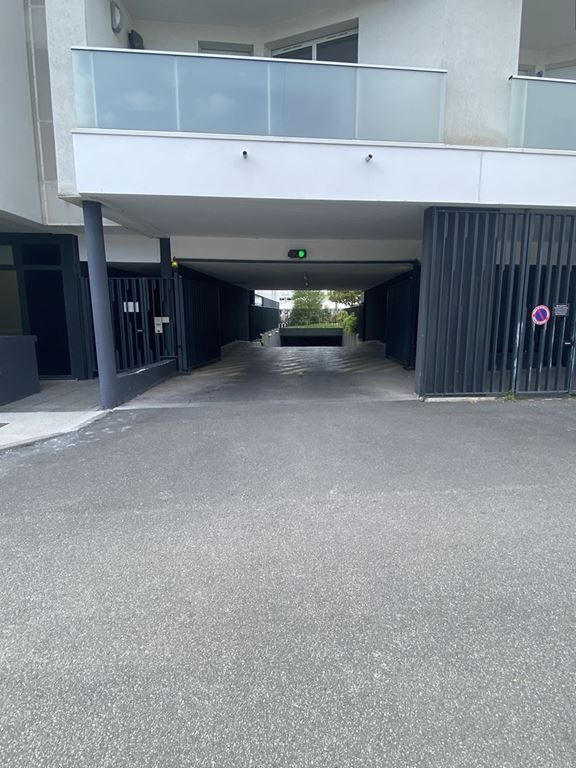 Image 2 - Parking - LA ROCHELLE annonce immobilière du mois